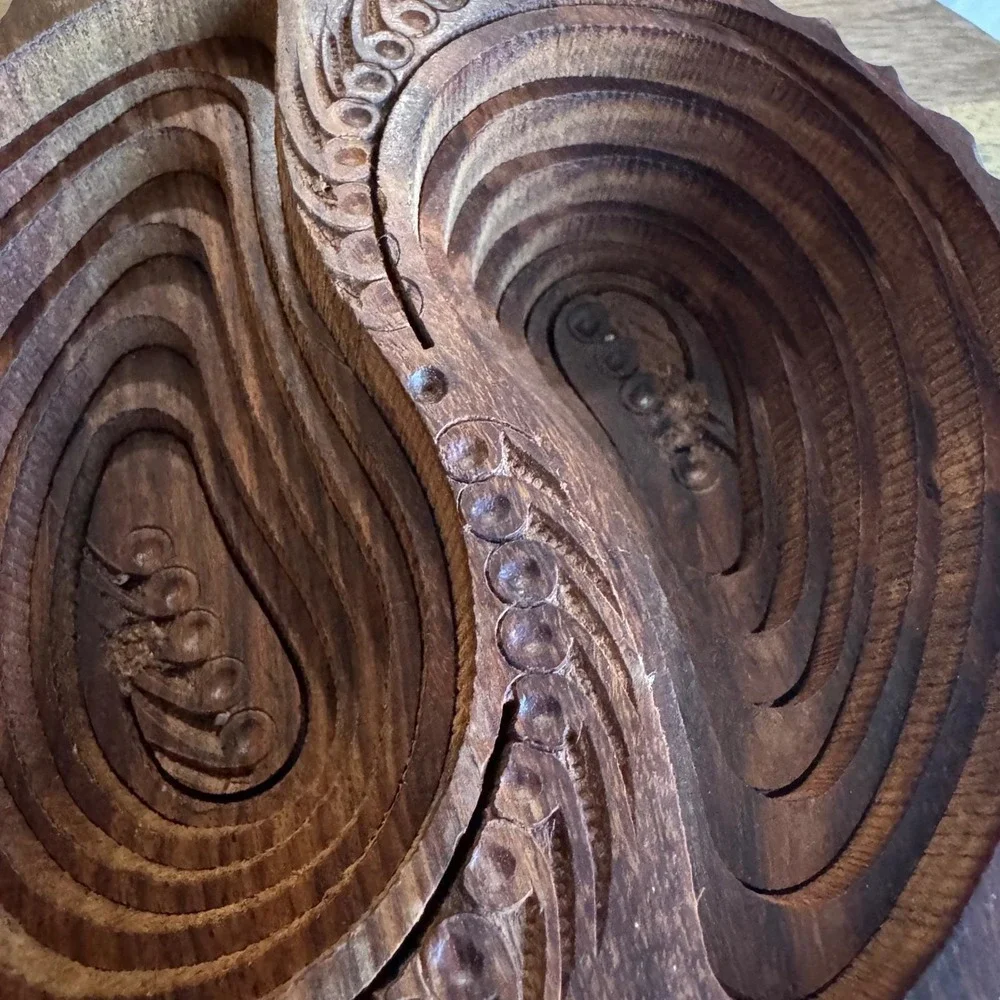 VTG‎ Hand Carved Collapsible Yin Yang Wood Basket Folding Fruit Bowl Decorative
